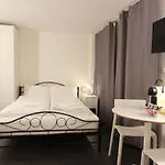 Kobi Boutique Studios Hirschenplatz
